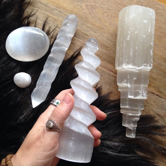 Selenite~  Learn About The Metaphysical & Healing Properties Of This Amazing Mineral